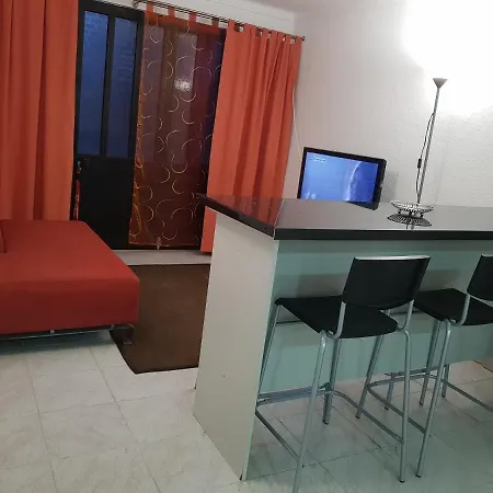 Alves Rest & View פארדס